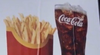 V%C3%8DDEO%3A%20Ex%C3%A9rcito%20ucraniano%20apela%20a%20McDonald's%20para%20recrutar%20jovens