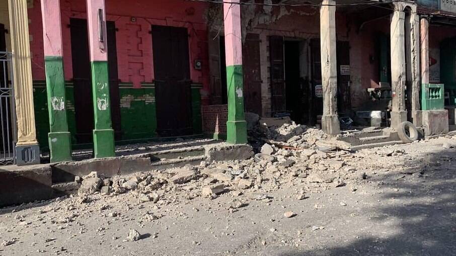 Segundo terremoto no mesmo dia no Haiti deixou ainda mais destruição