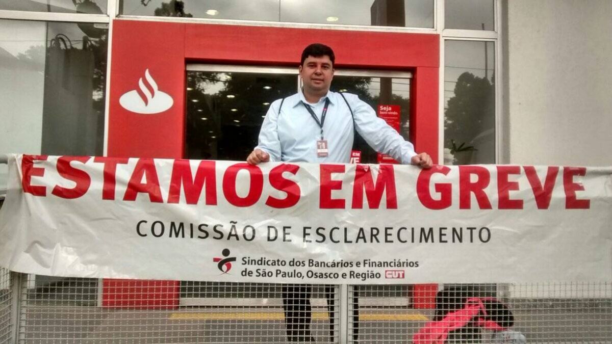 Greve organizada pelo Sindicato dos Bancários fechou agências na Grande São Paulo