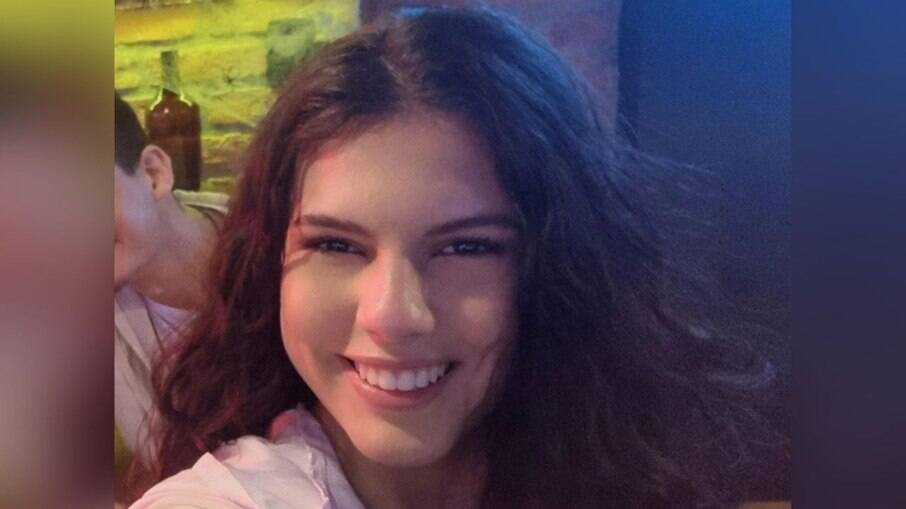 Sabrina Freitas Cartaxo, de 16 anos, está desaparecida desde segunda-feira