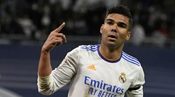 Sofrendo%20com%20desfalques%2C%20Real%20Madrid%20avalia%20poss%C3%ADvel%20retorno%20de%20Casemiro%2C%20diz%20jornalista