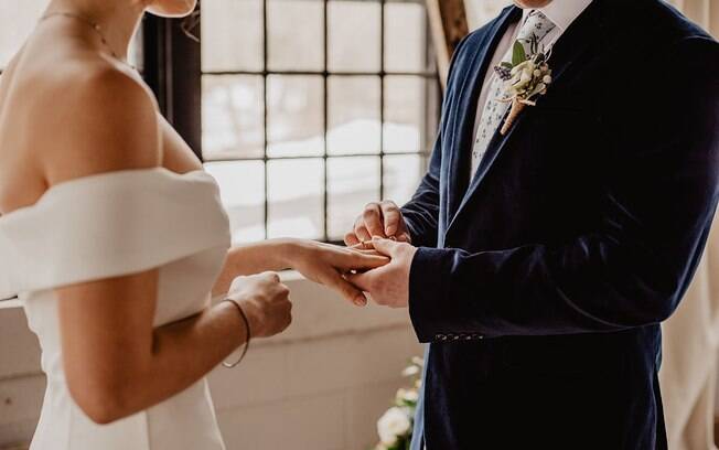 Noiva expõe traição do parceiro no dia co casamento