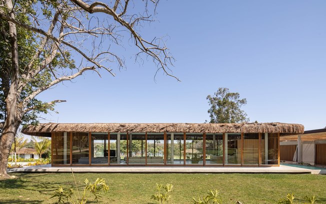 Casa Três Meia 2: refúgio moderno em meio ao cerrado goiano