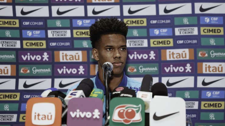 Estêvão fala sobre bom início no Chelsea: 'Mais do que esperava'