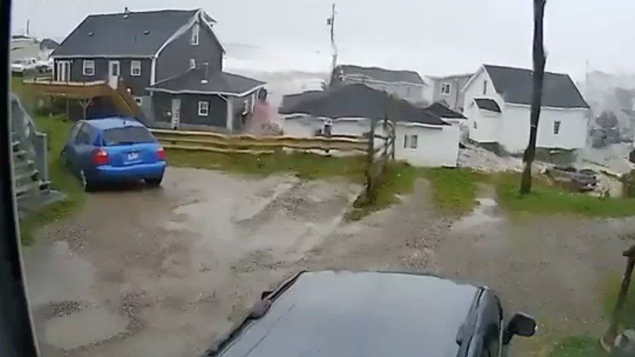 Tempestade Fiona causou diversos estragos no Canadá