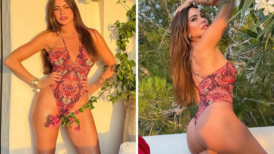 Sofia Vergara exibe maiô cavado durante passeio em Ibiza, na Espanha