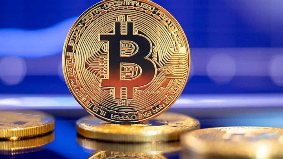 Bitcoin cai ao menor nível desde 2020 com nervosismo por possível alta dos juros nos EUA