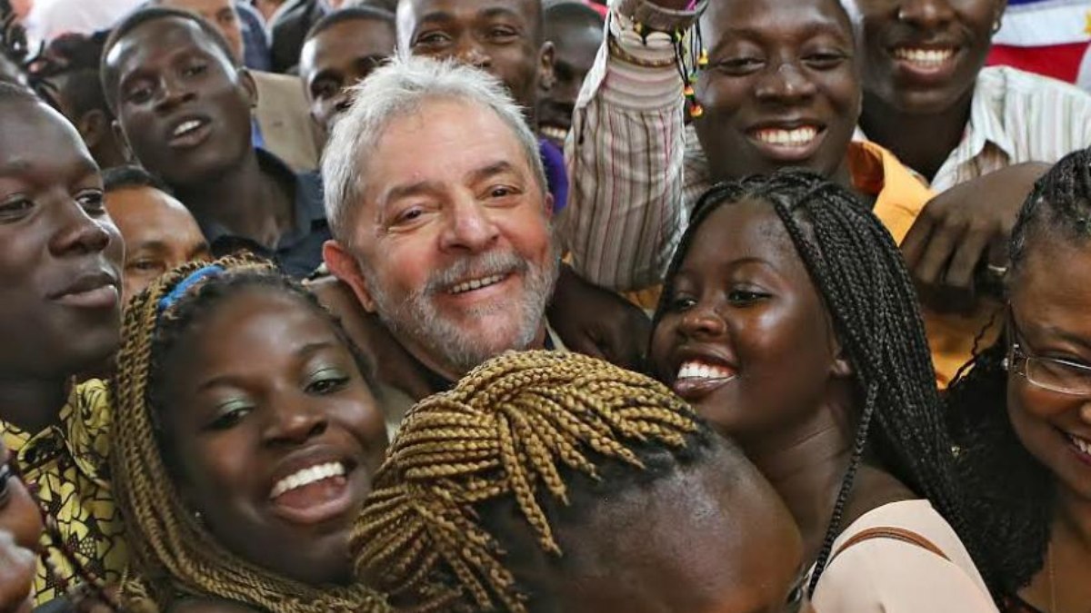 Lula indica Jorge Messias ao STF e frustra movimentos sociais Lula indica Jorge Messias ao STF e frustra movimentos sociais