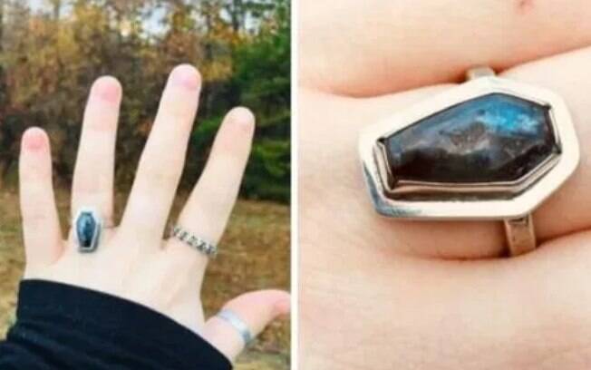 A noiva divulgou na internet algumas fotos de seu anel de noivado feito com restos de lápides de cemitério