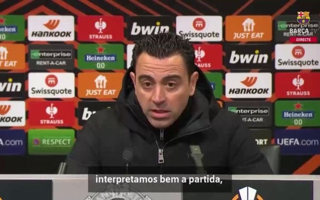 Xavi após eliminação do Barcelona da Europa League: 'Se tivéssemos Pedri e Gavi...'