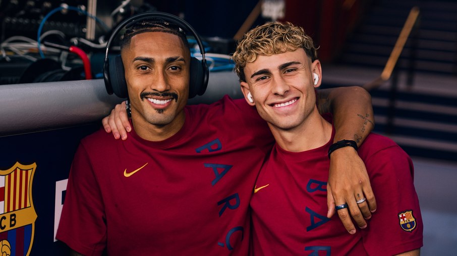 Raphinha recebe elogio inusitado de árbitro em jogo do Barcelona