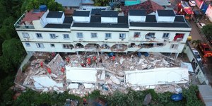 Chuvas provocam desabamento de prédio na Zona Norte do Rio