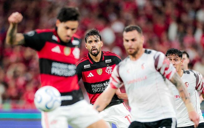 Flamengo rende memes com eliminação nas redes sociais