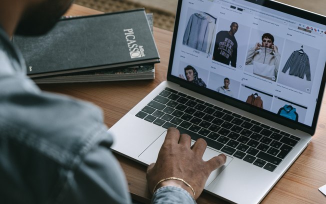 Busca por IA transforma estratégias de SEO para e-commerce