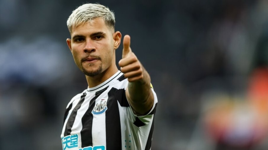 Lyon aceita proposta do Newcastle por Bruno Guimarães por 40 milhões de  euros, futebol internacional