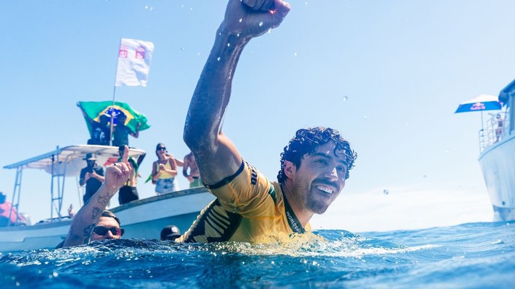 WSL: quem é Yago Dora, 5º brasileiro a vencer mundial de surfe