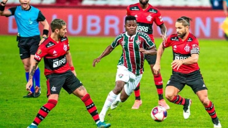 Melhor 10 do Flamengo? Diego Ribas responde se jogou mais que Arrascaeta
