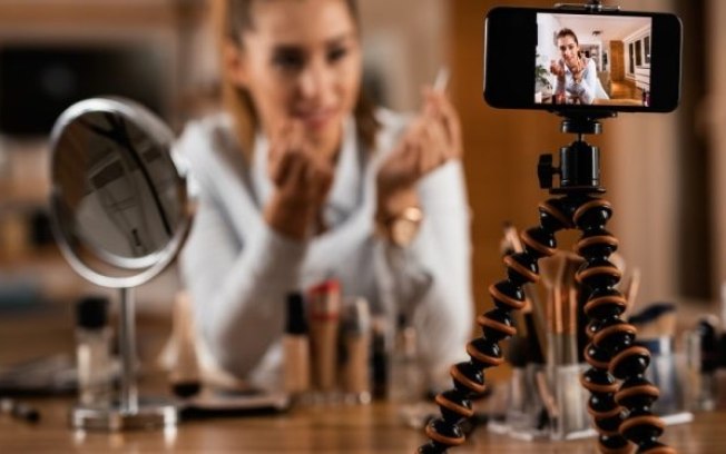 Consumidores desconfiam de imagens geradas por IA