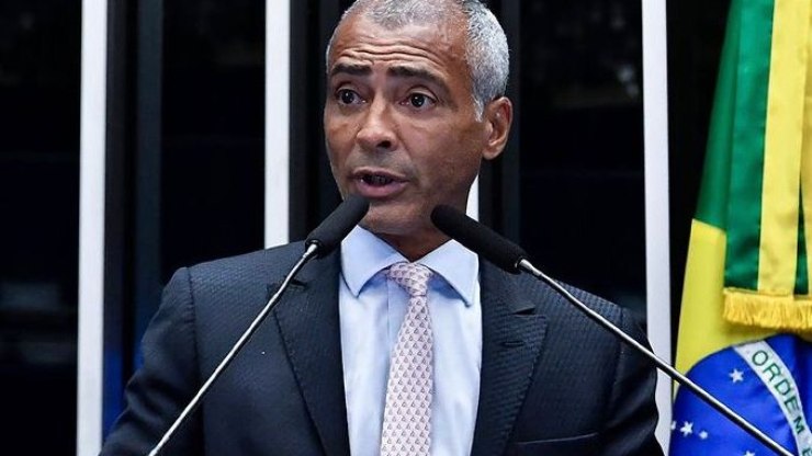 Em uma palavra, Romário detona atual geração da Seleção