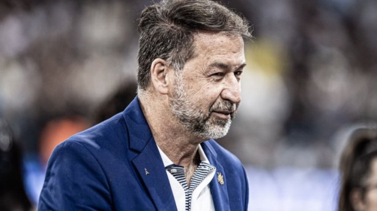 Afastado%3F%20Melo%20quebra%20sil%C3%AAncio%20e%20se%20diz%20presidente%20do%20Corinthians