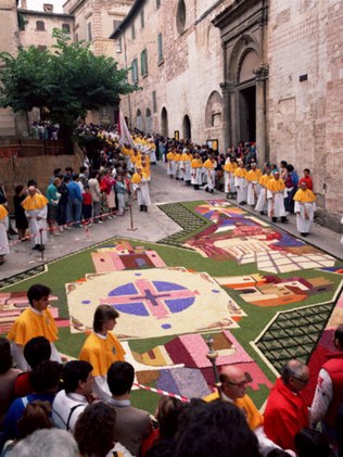 Festejos de Corpus Christi na Itália