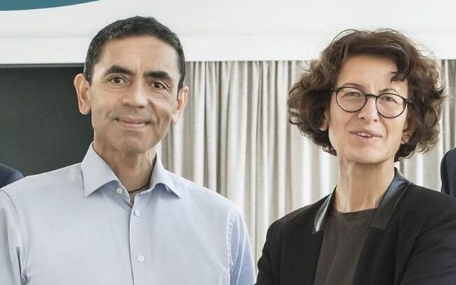 Vacina contra covid-19: a história de amor do casal turco-alemão por trás da empresa que testa imunizante contra coronavírus Vacina contra covid-19: a história de amor do casal turco-alemão por trás da empresa que testa imunizante contra coronavírus