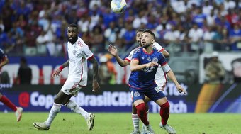 Bahia x Flamengo: escalações e onde assistir ao jogo de hoje