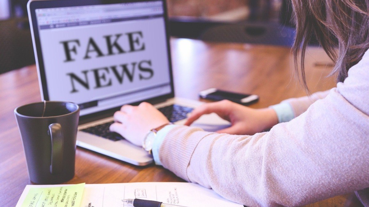 Do ódio virtual à realidade: ONGs reagem às fake news