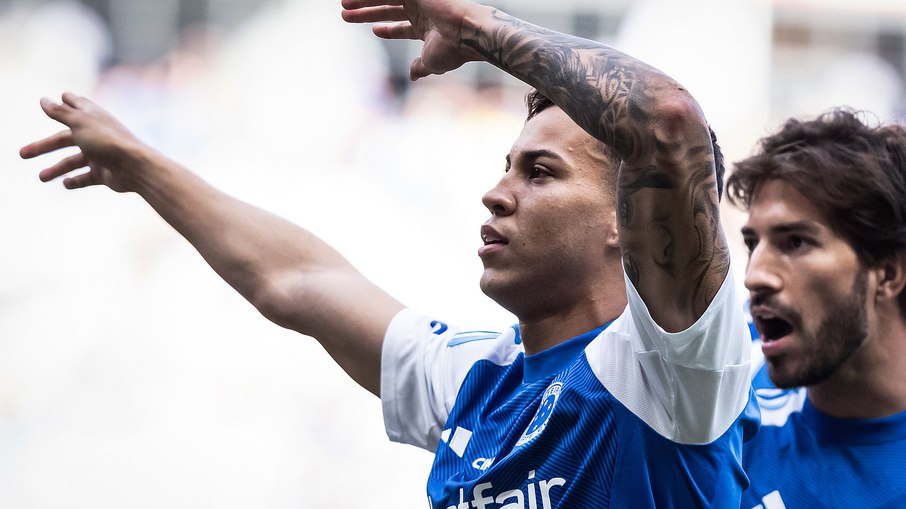 Kaio Jorge comemora gol