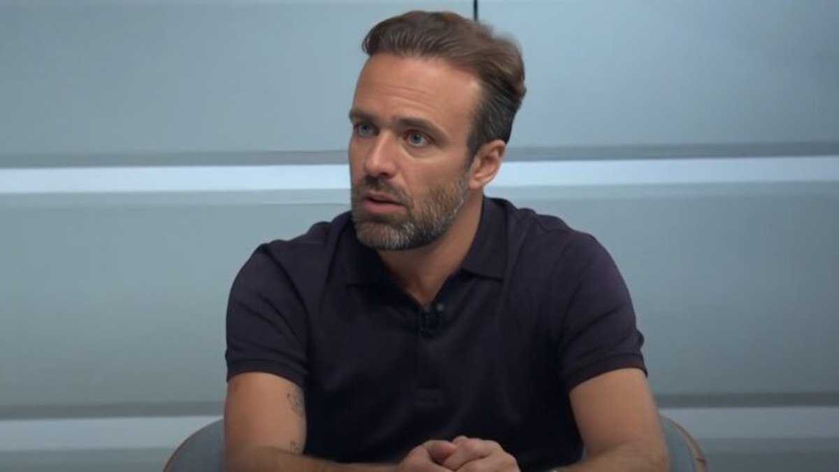 Astro do Flamengo é criticado por Roger Flores: 'Rendimento caiu'