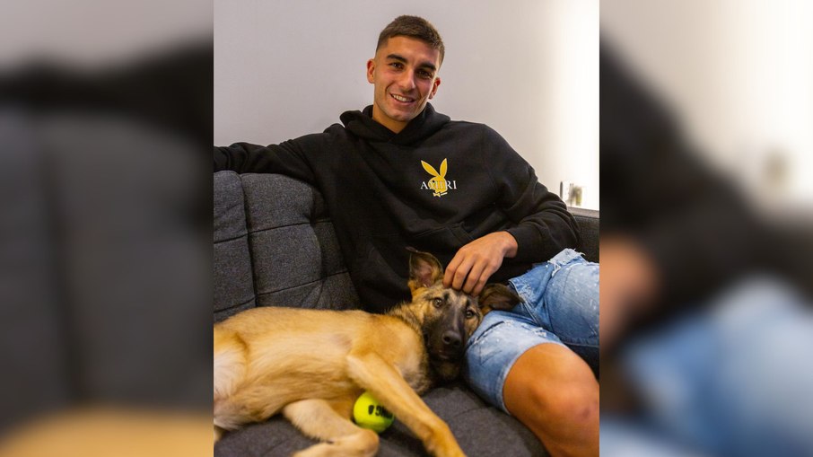Ferran Torres e seu pet