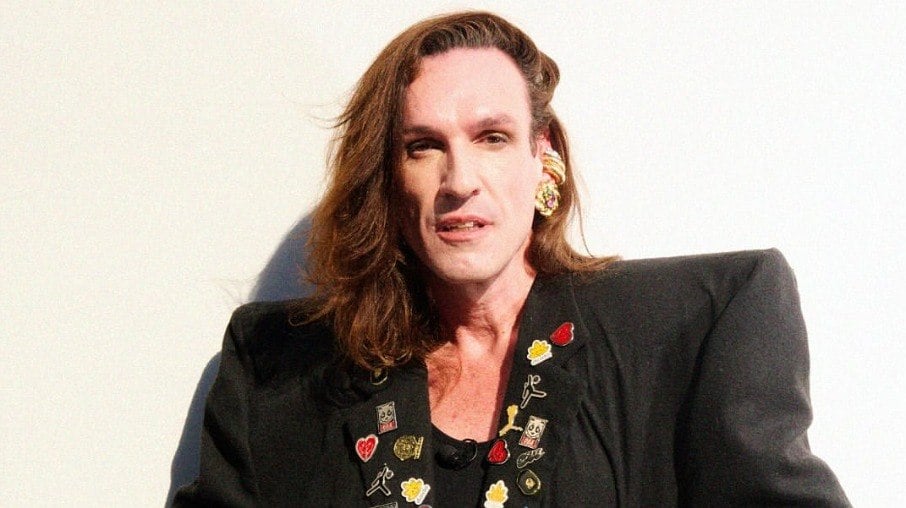 Dudu Bertholini comenta nova temporada de Drag Race Brasil e fala sobre pressão, hate e figurinos