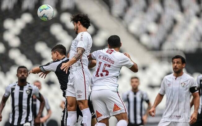 Ruim para os dois: Botafogo e Fluminense empatam no Brasileirão