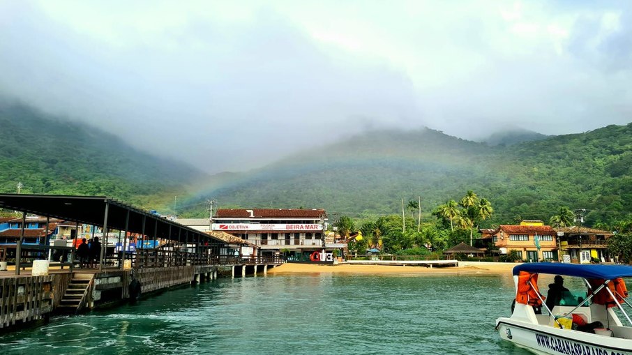 Cais na Vila do Abraão, Ilha Grande, Angra dos Reis (RJ) Cais na Vila do Abraão, Ilha Grande, Angra dos Reis (RJ)