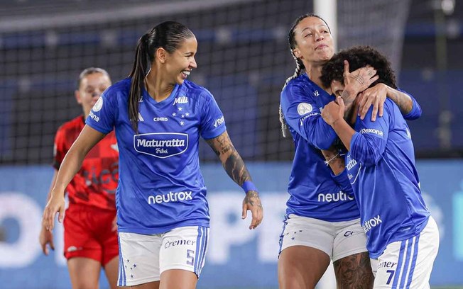 Equipes se enfrentaram na fase de grupos