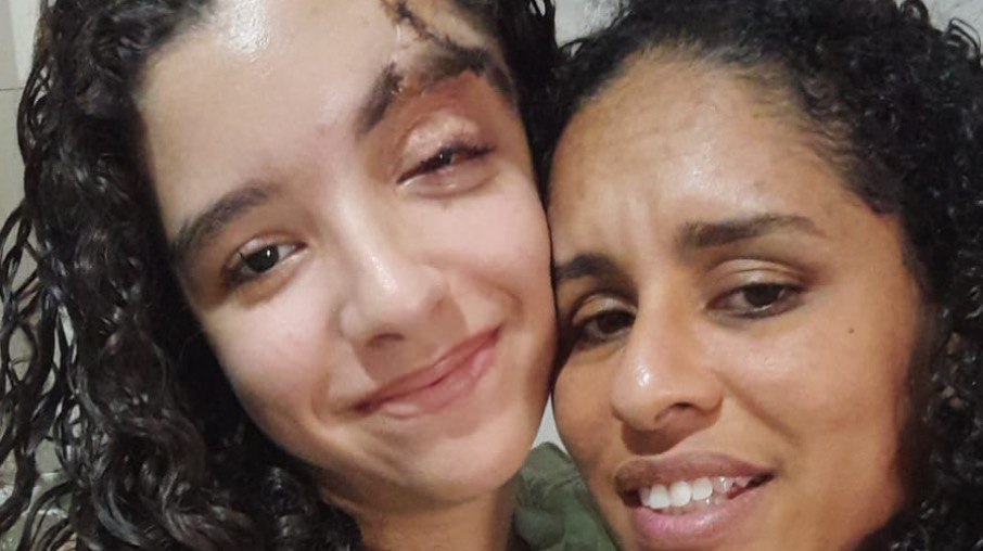 Roseane e a filha Beatriz Roseane e a filha Beatriz