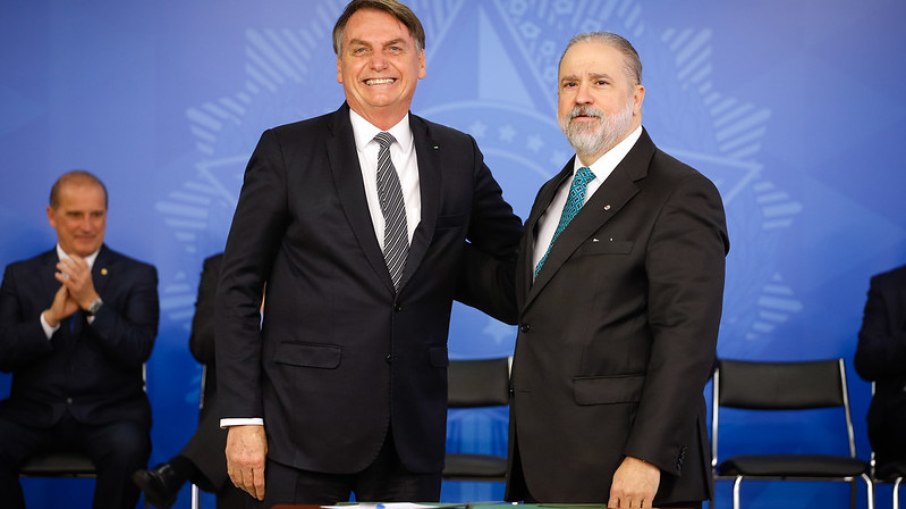 Durante o mandato do ex-presidente Jair Bolsonaro, Aras se aliou a ele e seus filhos em 95% das acusações a que respondem no STF