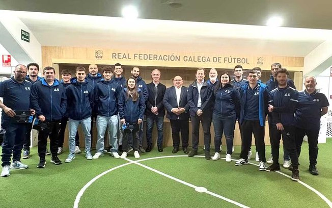 Parceria com Seedorf começou no Deportivo La Coruña, em 2018 Parceria com Seedorf começou no Deportivo La Coruña, em 2018