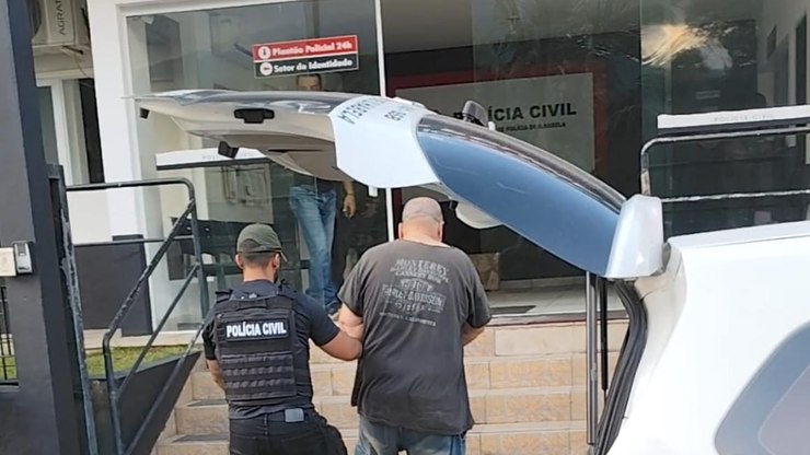 Polícia desmantela delivery de drogas e dois são presos em Ilhabela