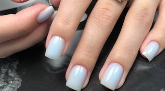 5 unhas quadradas elegantes que ficam bonitas em qualquer pessoa