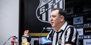 Presidente do Santos pede redução de rebaixados no Brasileirão