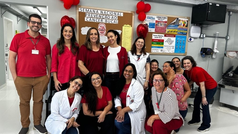 Campanha teve como objetivo orientar e sensibilizar a população sobre a importância da detecção precoce e das medidas preventivas contra a doença Campanha teve como objetivo orientar e sensibilizar a população sobre a importância da detecção precoce e das medidas preventivas contra a doença