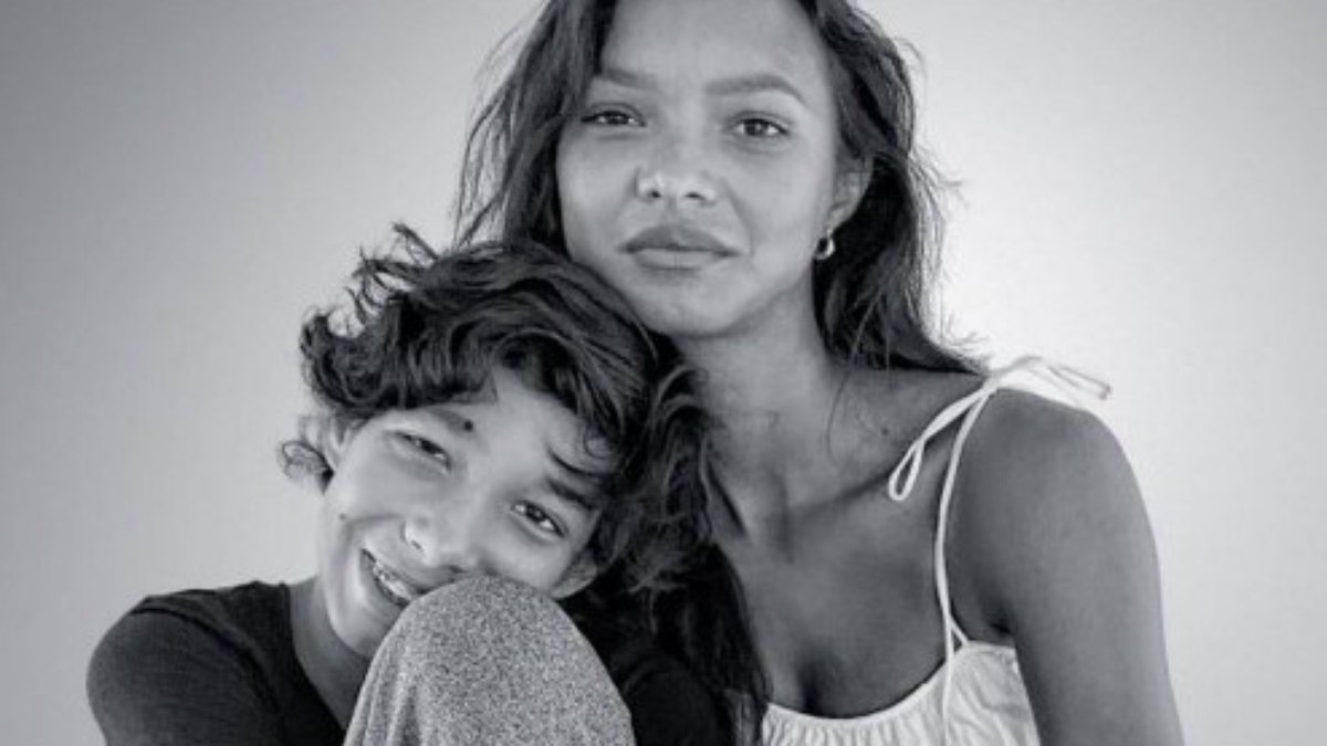 Top Lais Ribeiro se emociona ao estrelar campanha de Dia das Mães com o  filho - Quem