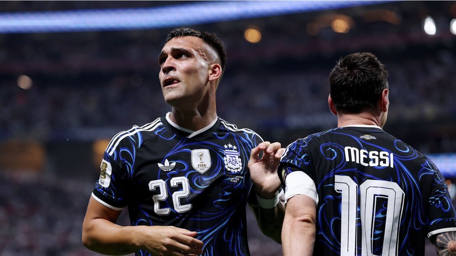 Lautaro Martínez fez o segundo gol da Argentina sobre a Inglaterra