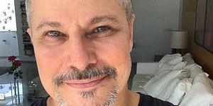 Edson Celulari sente presença do pai nas gravações de "Nosso Lar 2"