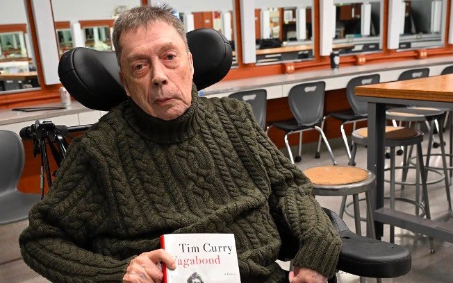 Morre Tim Curry 