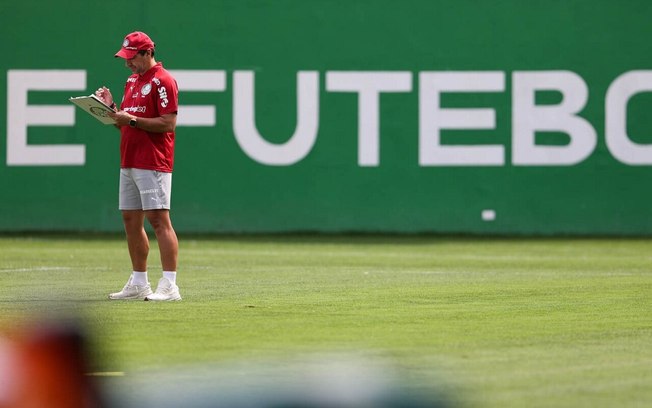 Treinamento do Palmeiras focou em cruzamentos e finalizações nesta quarta-feira (30)