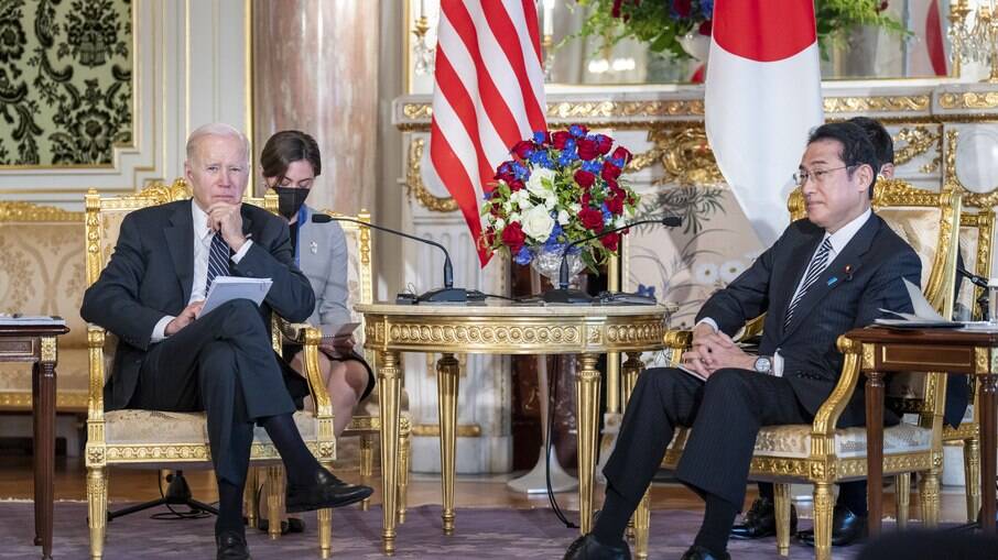 Biden e Fumio Kishida, atual primeiro-ministro do Japão