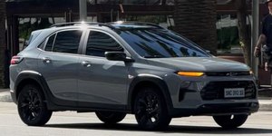 Chevrolet Sonic aparece sem camuflagem antes da estreia