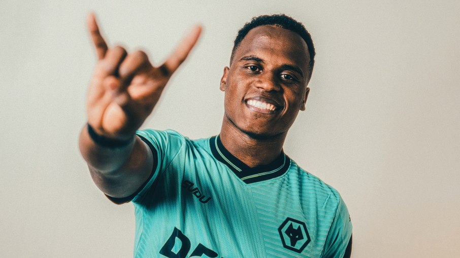 Árias não conseguiu um início positivo pelo Wolves